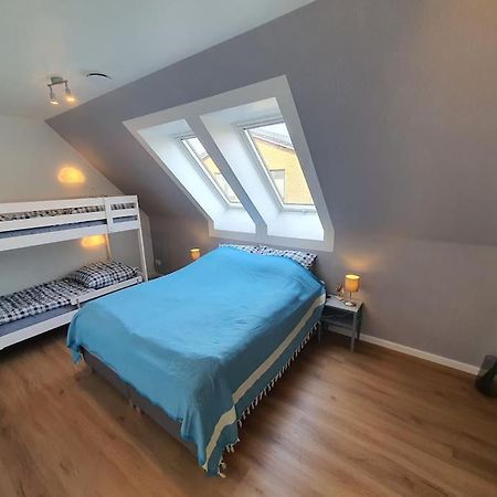 Kiel-Russee Familienwohnung, Lademoeglichkeit, Co2 Frei Bagian luar foto
